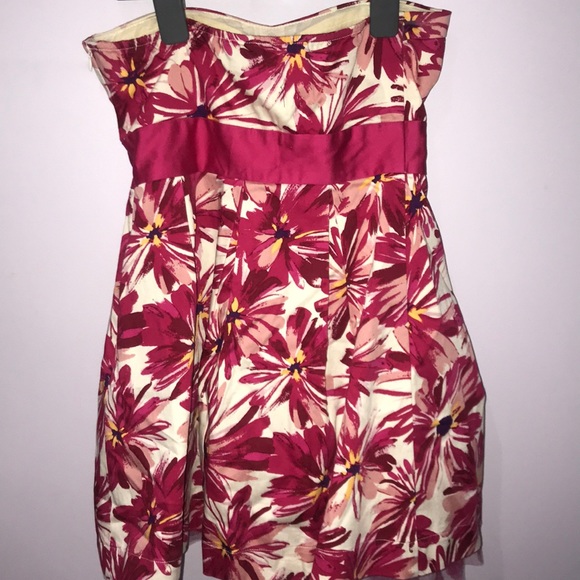 Floral Strapless Mini Dress - Picture 2 of 4